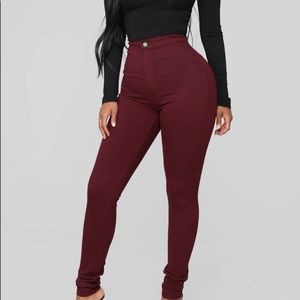 Super High Waist Denim Skinnies - Burguny